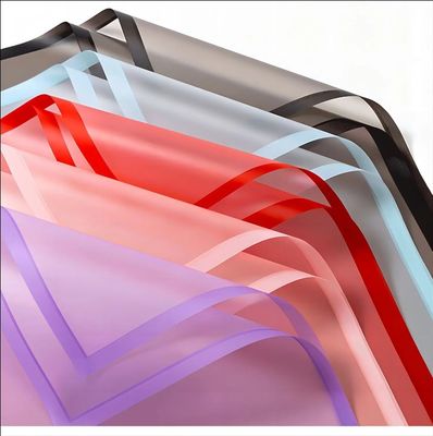 قیمت خوب کاغذ بسته بندی گل ضد آب سبک ساده طراحی چاپ آفست کاغذ کره ای بسته بندی 60X32X1 سانتی متر آنلاین