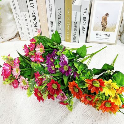 خرید نماد بابونه، گل های کوچک و کریزانتوم ها برای تزئینات داخلی و خارجی تولید آنلاین