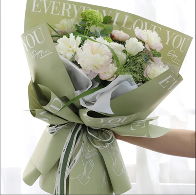قیمت خوب بسته بندی دسته گل کاغذ بسته بندی ضد آب شفاف گل فروشی برای گل آنلاین