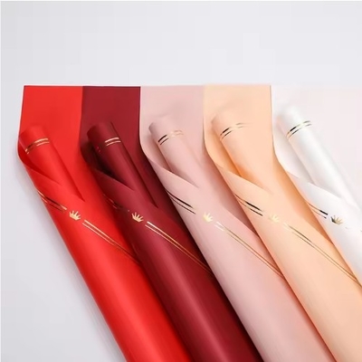 قیمت خوب 50 گرم کاغذ پوشک گل ضد آب با الگوی تاج بسته بندی هدیه سفارشی آنلاین