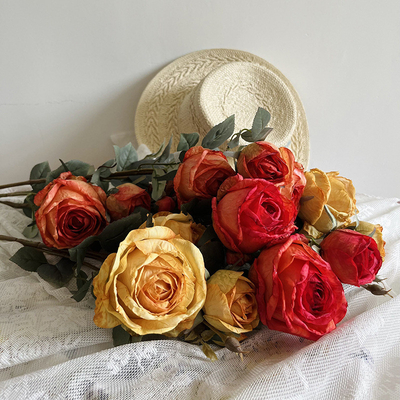قیمت خوب شبيه سازي گل گل مزخرف ميز غذاخوري، طعم ميز قهوه بوکت، احساس بالا، لبه سوخته گل مصنوعی اروپا، گل ابريشمي اتاق نشيمن آنلاین