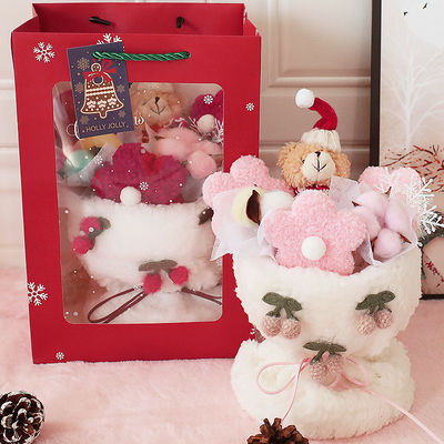 قیمت خوب هدیه های روز ولنتاین و کریسمس برای دوست دختر و بهترین دوست شما: قرار دادن یک غرفه با عروسک ها، گلدان ها، اسباب بازی های دست ساز و گل ها آنلاین